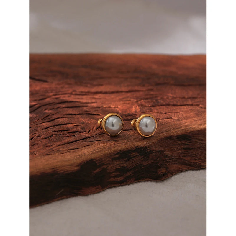 Pearls Screw-Back Stud Earrings