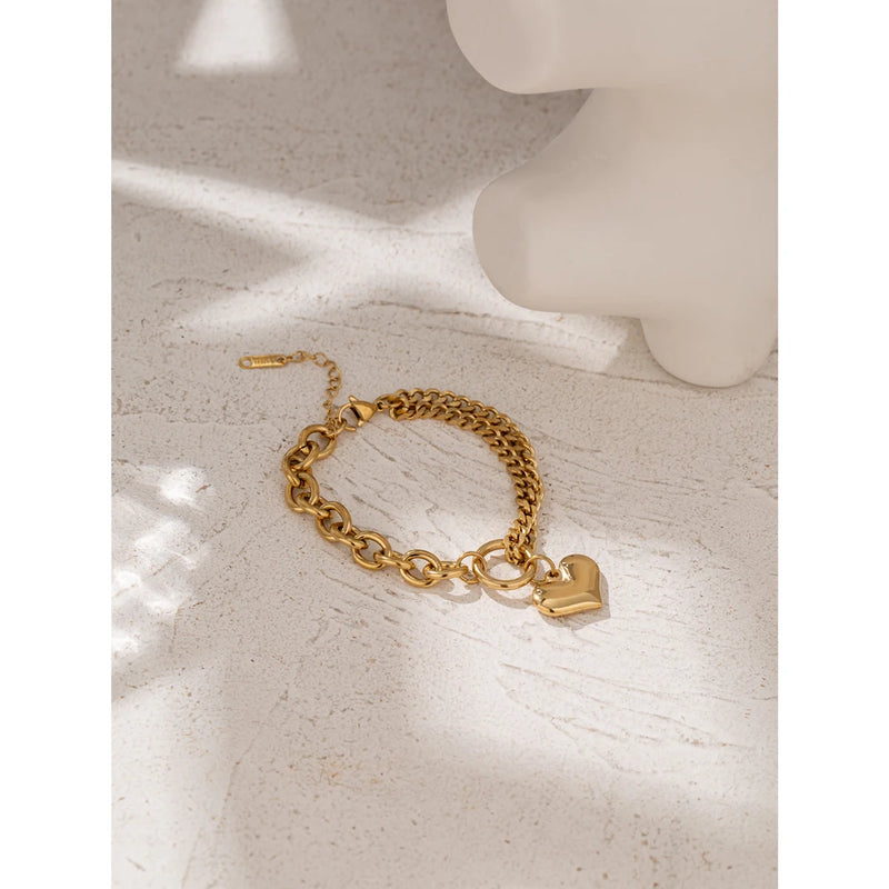 Golden Heart Pendant Bracelet