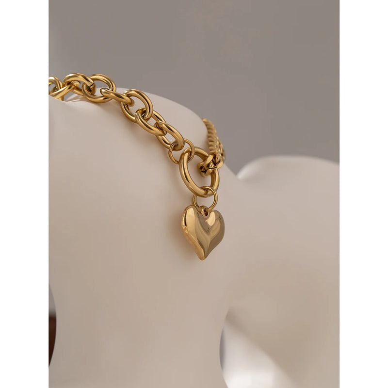 Golden Heart Pendant Bracelet