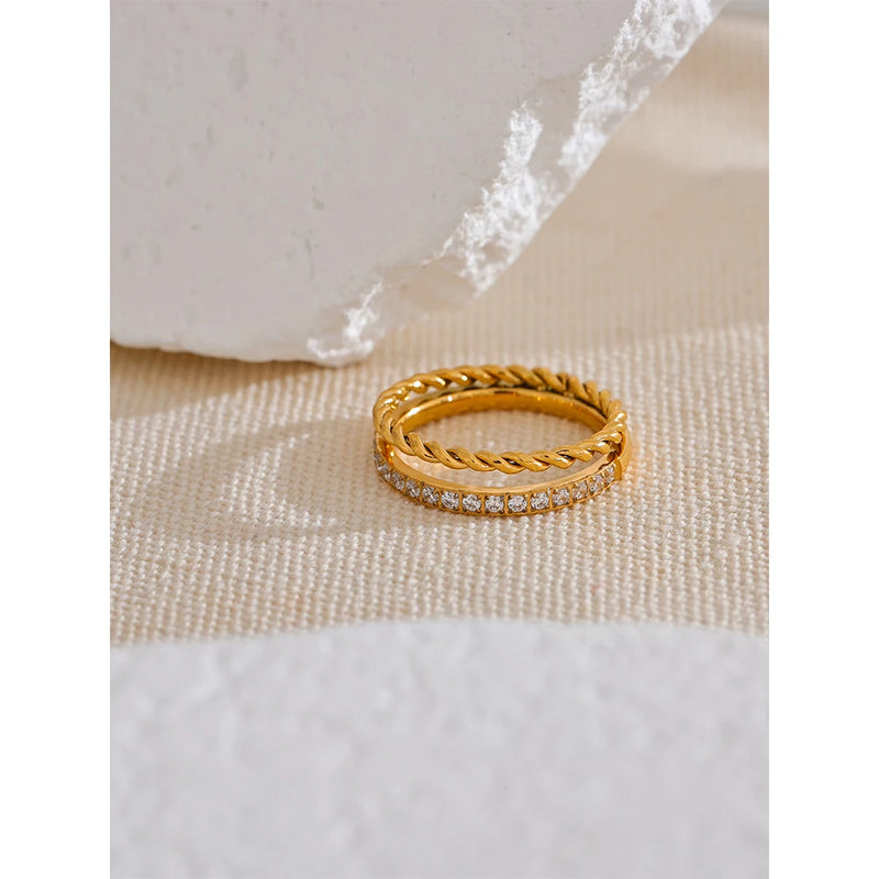 Golden Twirl: A Cubic Zirconia Double Band Ring