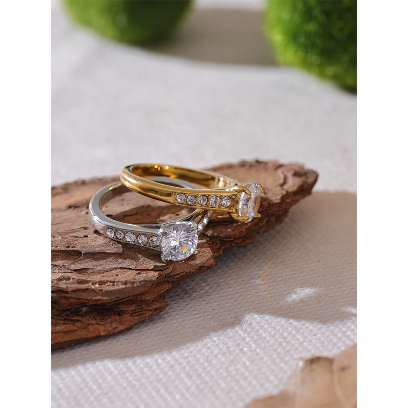 Eternal Radiance: A Cubic Zirconia Classic Ring