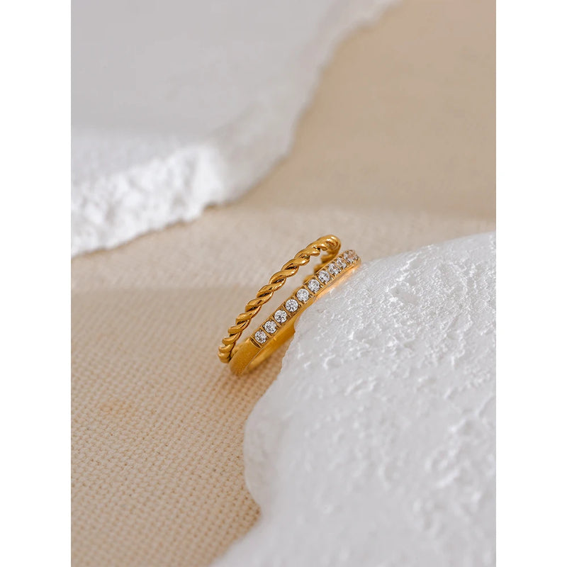 Golden Twirl: A Cubic Zirconia Double Band Ring