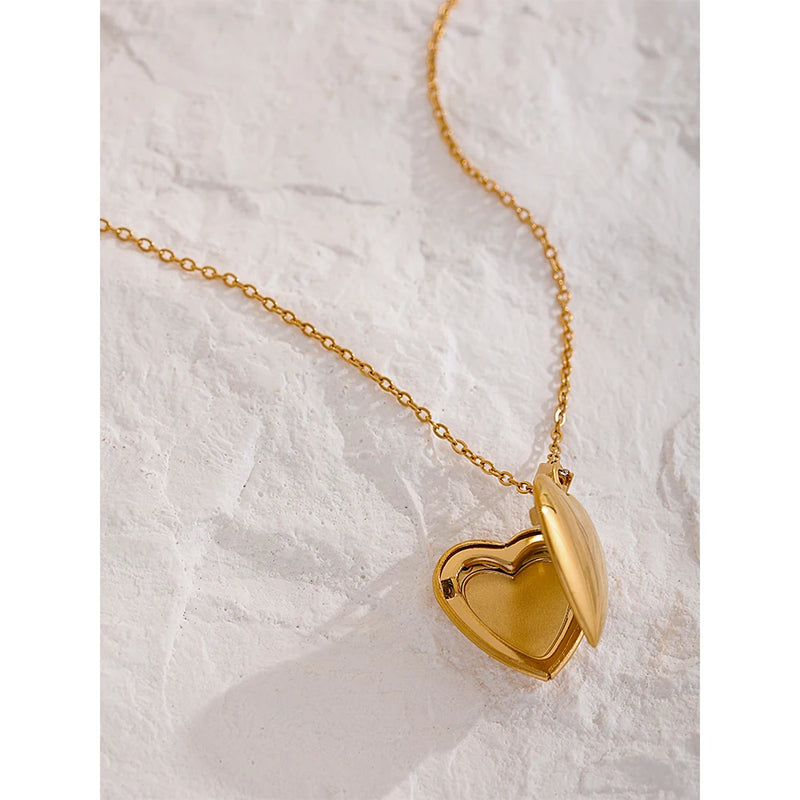 Heart Picture Frame Necklace