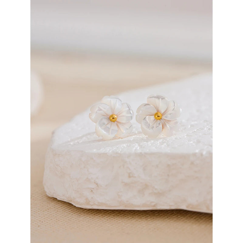 Natural Shell Flower Stud Earrings