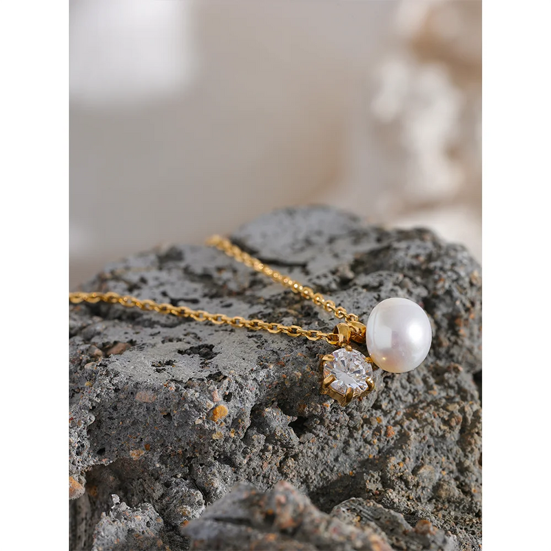 Luminous Duet: A Cubic Zirconia & Pearl Necklace